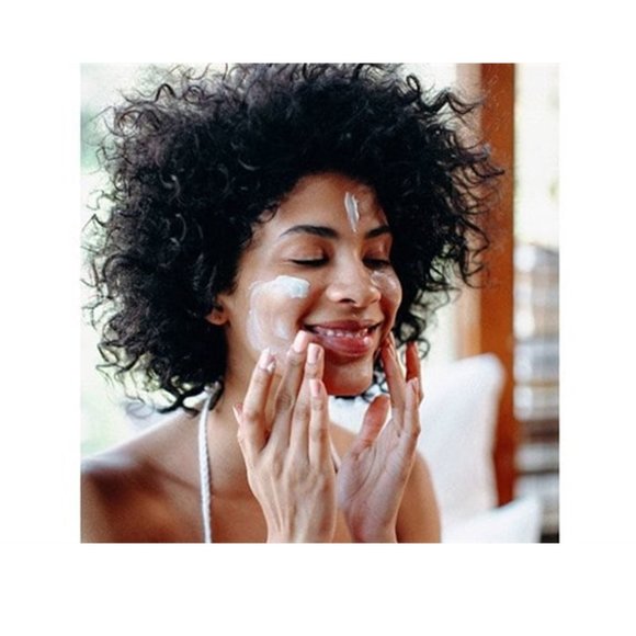 GLAMGLOW * MOISTURETRIP - Picture 4 of 6